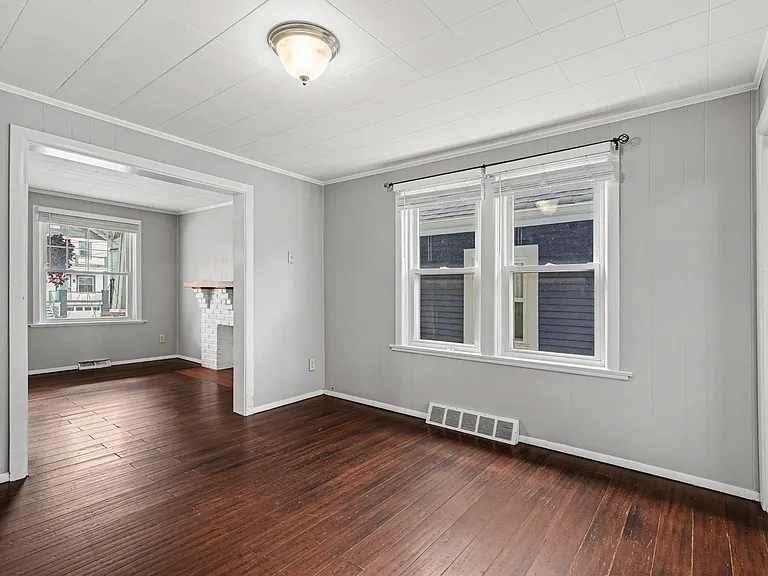 3312 Emerson St — Photo 4