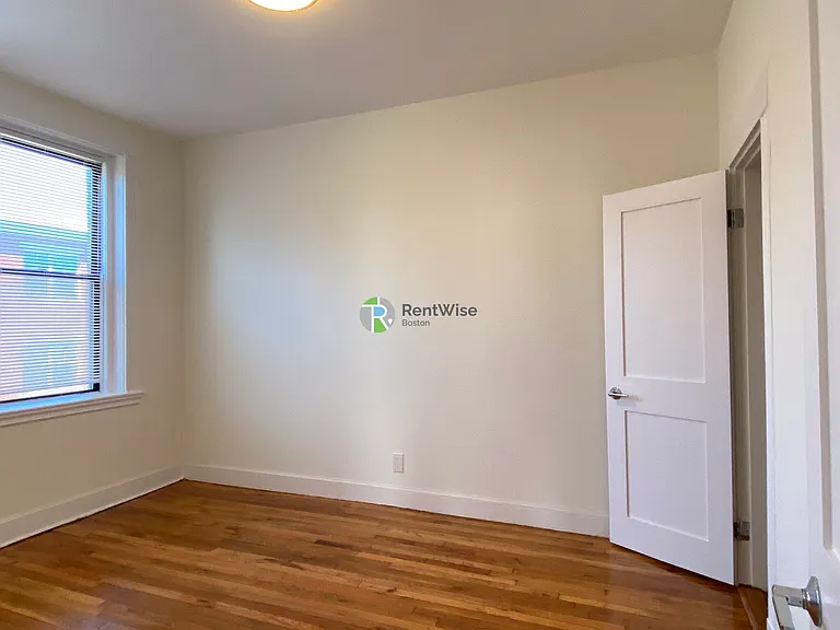 1292 Commonwealth Ave #22 — Photo 12