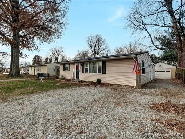 111 Emily Avenue, Clarksville, IN 47129