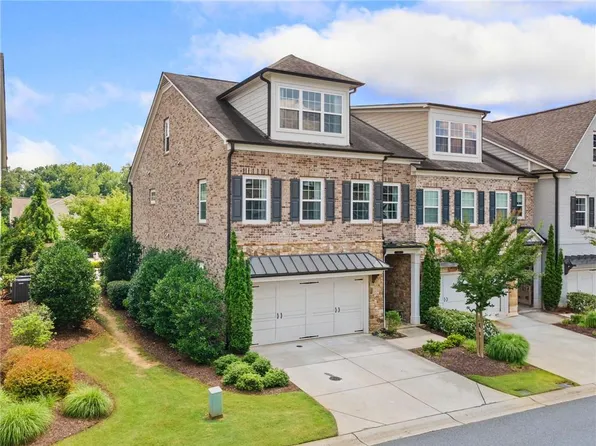 4372 Jenkins Dr NE, Roswell, GA 30075