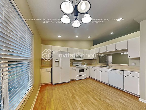 5th image of 7602 Bristol Park Dr