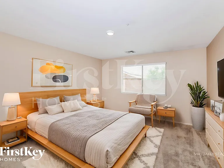 11329 W Harrison St — Photo 11