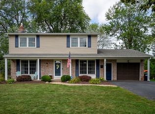 201 Black Walnut Dr, Rochester, NY 14615