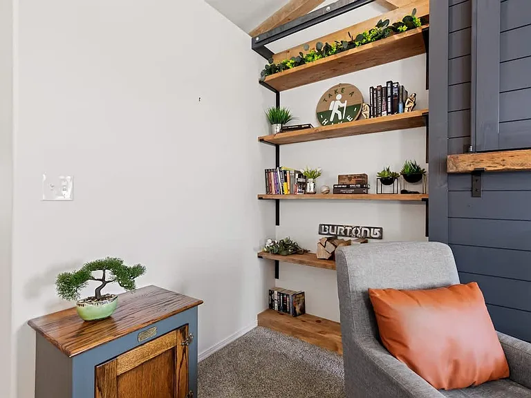 Reading Area