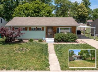 911 W Poplar St, Mascoutah, IL