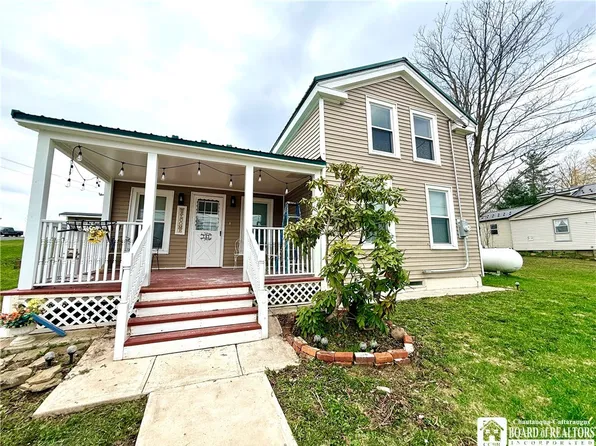 141 Kipp St, Sherman, NY 14781