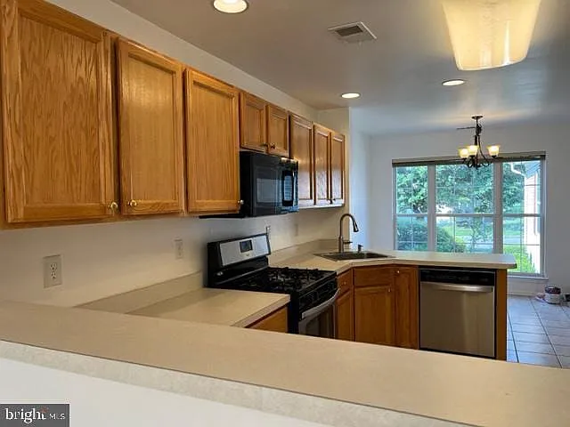 245 Colt St — Photo 11
