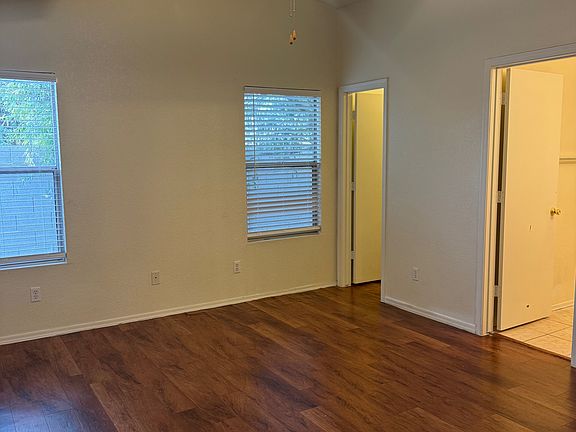 2nd image of 813 E Amabisca Cir