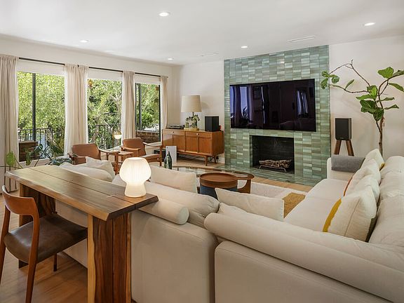 4th image of 5749 Valley Oak Dr