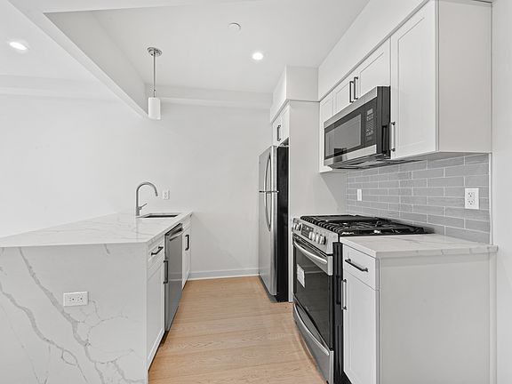4th image of 25-74 34th St #4