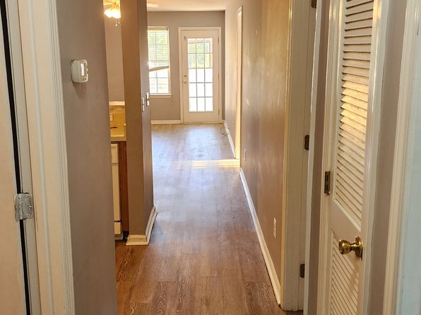 2601 Riverridge Ct UNIT D