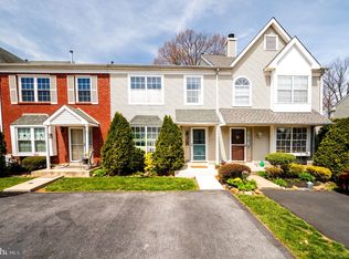 91 Victoria Dr, Aston, PA