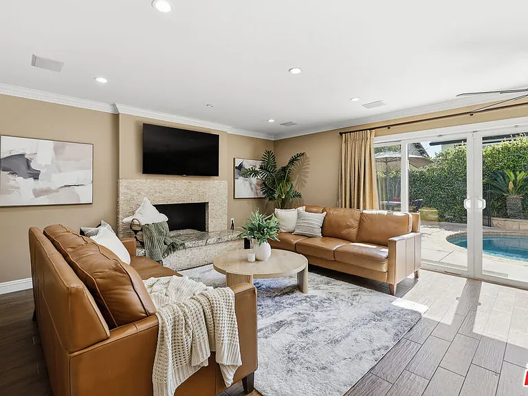 5507 Bluebell Ave — Photo 15