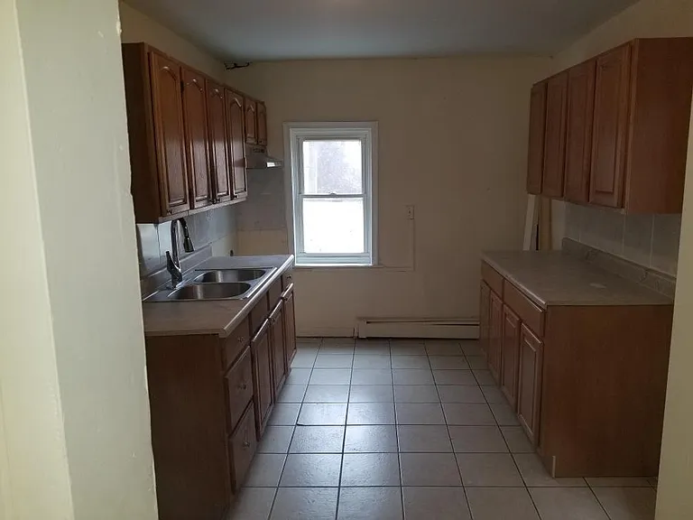 415 E Susquehanna St — Photo 5