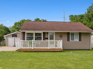 183 Indian Ter, Burlington, IA 52601