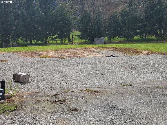 2nd image of 131 Wanda Ct #12