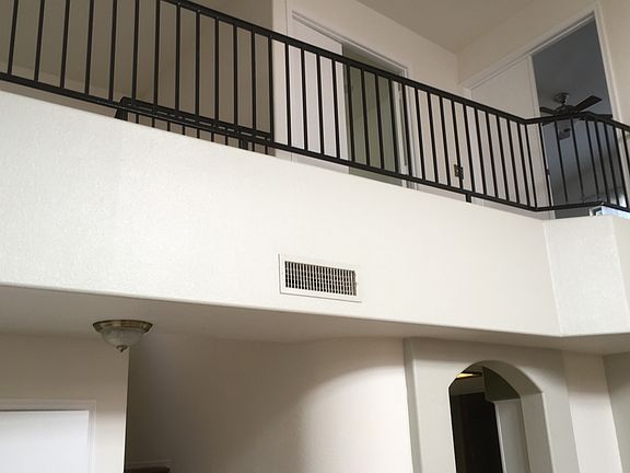 2nd image of 1312 W Wahalla Ln