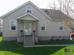 715 Rambow Dr, Monroe, MI 48161