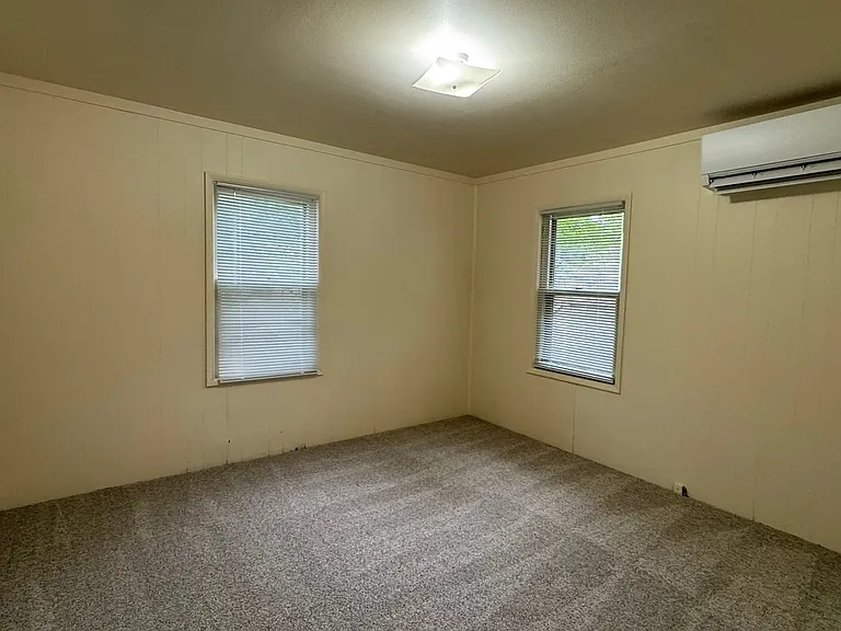744 Taylor St — Photo 7