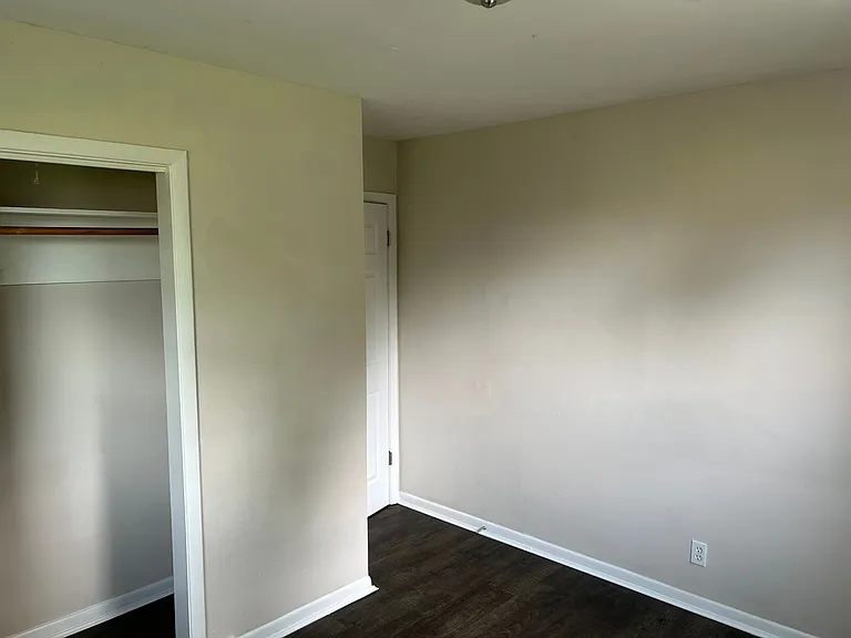 1220 Lincoln St — Photo 5
