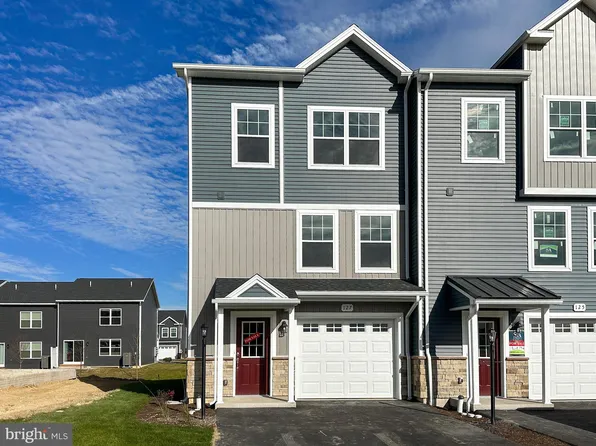 127 Dolomite Dr, Pt Matilda, PA 16870