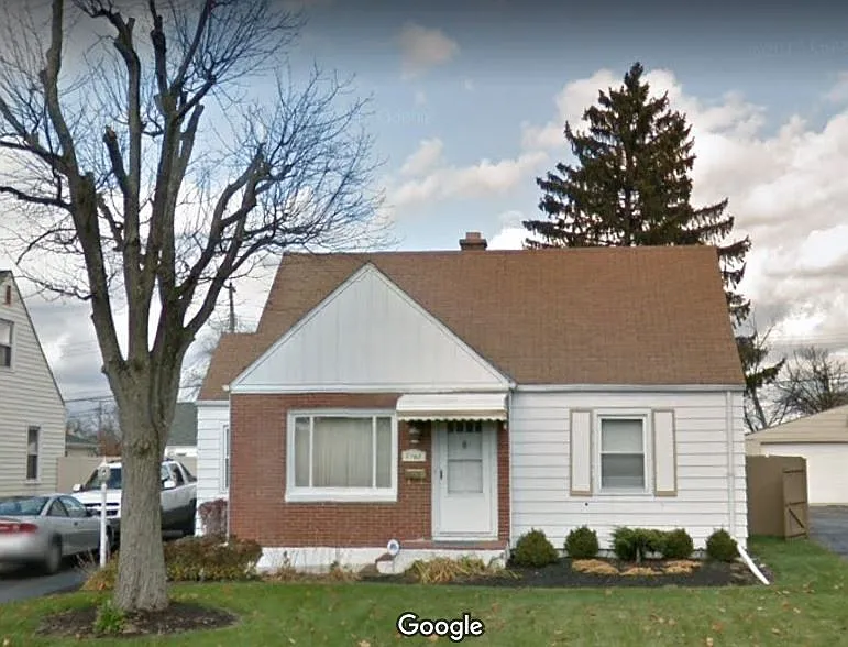 1782 Audrey Rd photo 1