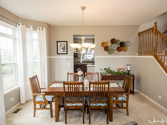 4th image of 209 Fieldstone Dr