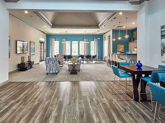 5th image of 1601 Towne Crossing Blvd APT 227