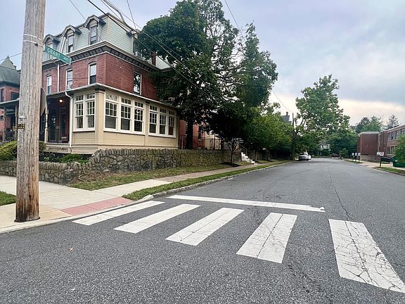 2nd image of 2024 Gilpin Ave #2