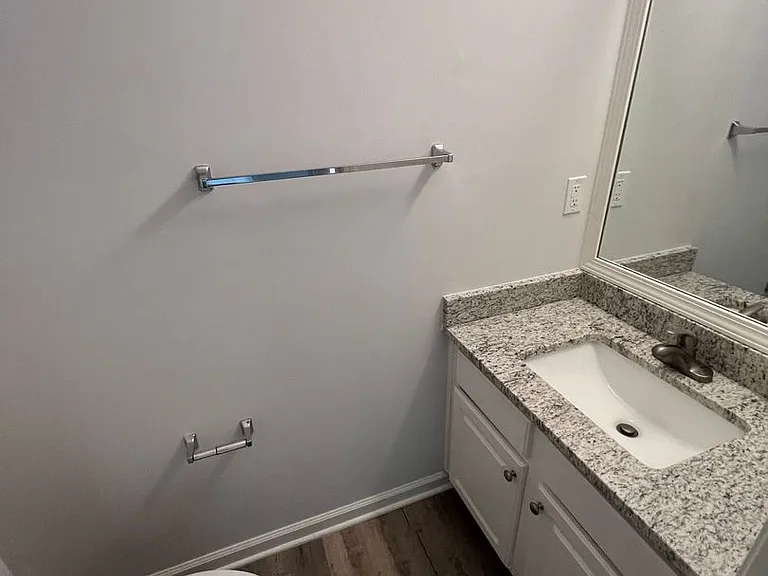 2048 Fosco Dr — Photo 11