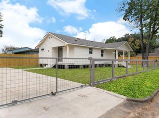 5610 Chapman St, Houston, TX 77009