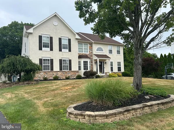 1015 Hickory Ridge Dr, Chalfont, PA 18914