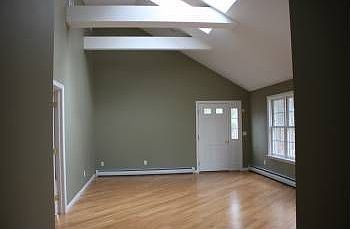 2nd image of 963 Stoneleigh Ave
