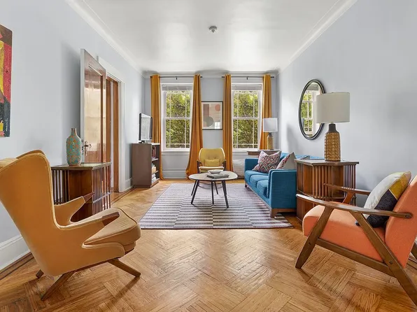 202 Prospect Park SW, Brooklyn, NY 11218
