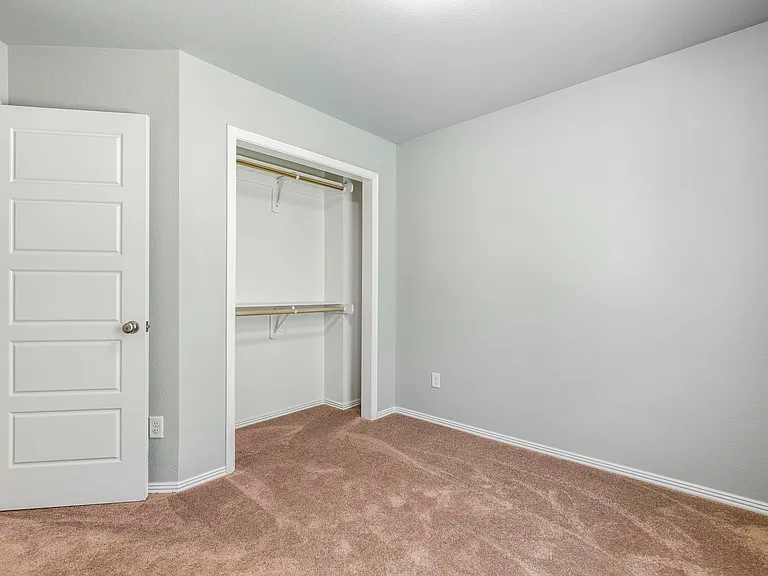 818 Baker St NW — Photo 16