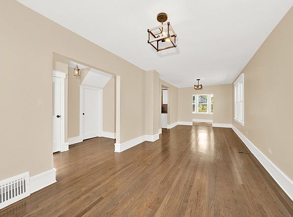 4th image of 6412 S Wolcott Ave