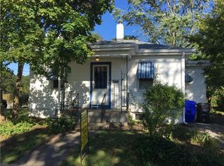 6 Courtney Ave, Pawtucket, RI 02861