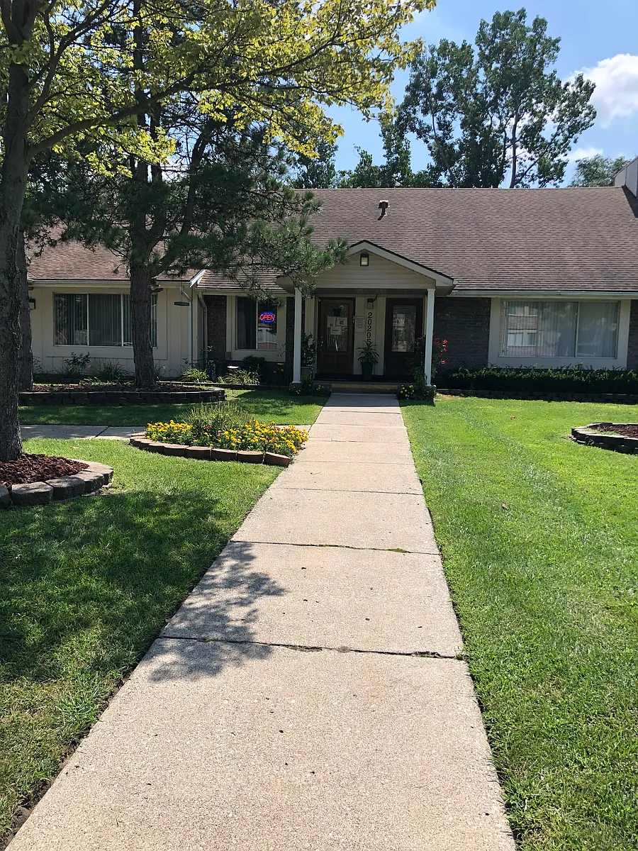 Building Photo - Brownstown Square Apartments