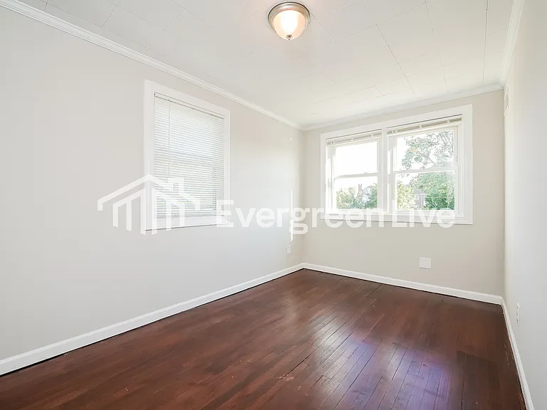 200 W Riverview Rd — Photo 11