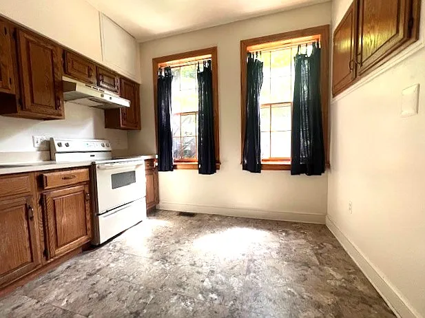3635 Winfield Ln NW — Photo 9