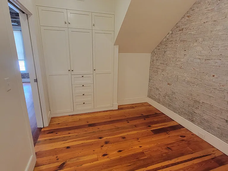 513 Conti St — Photo 13
