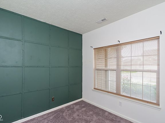 2nd image of 8112 Bluesage Way