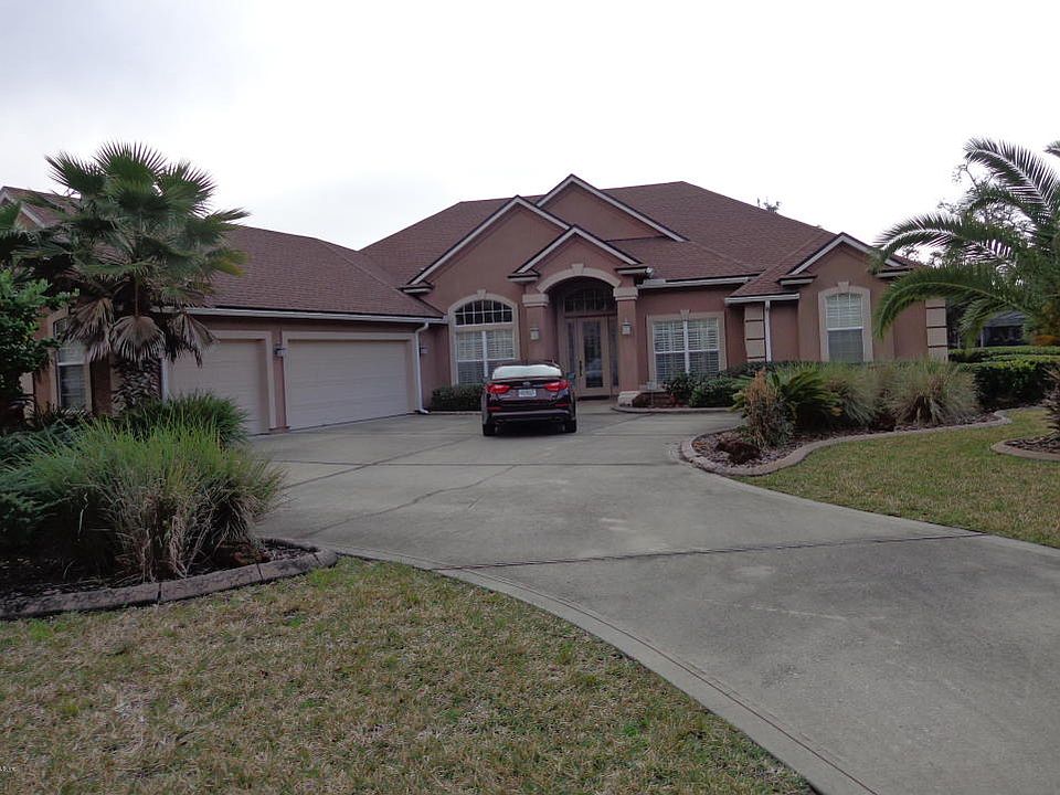 1st image of 105 Sawbill Palm Dr