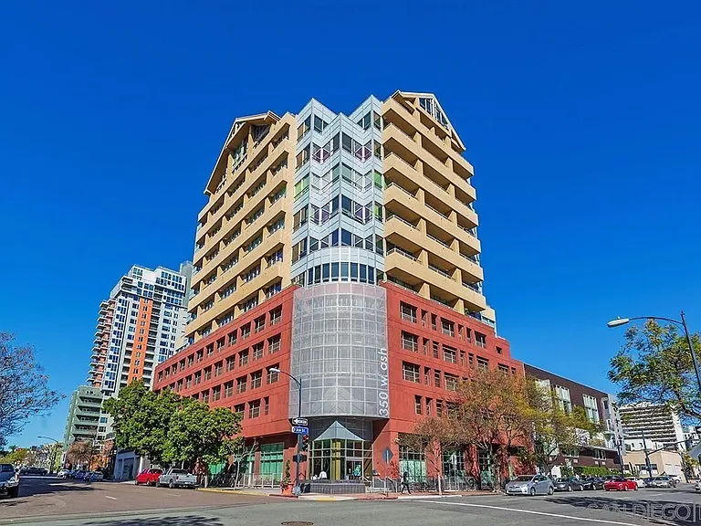 350 W Ash St #1006 — Photo 26
