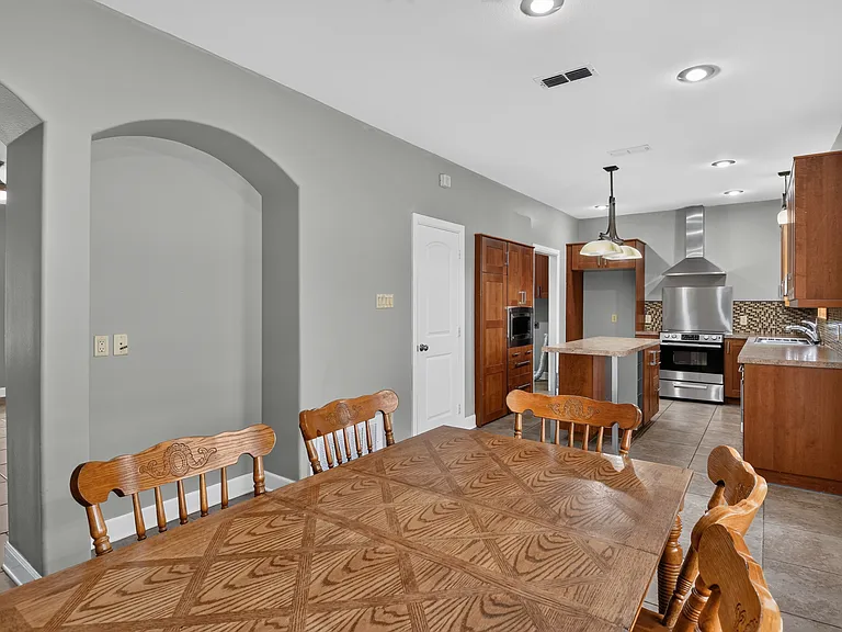 904 Solaris Pl — Photo 10