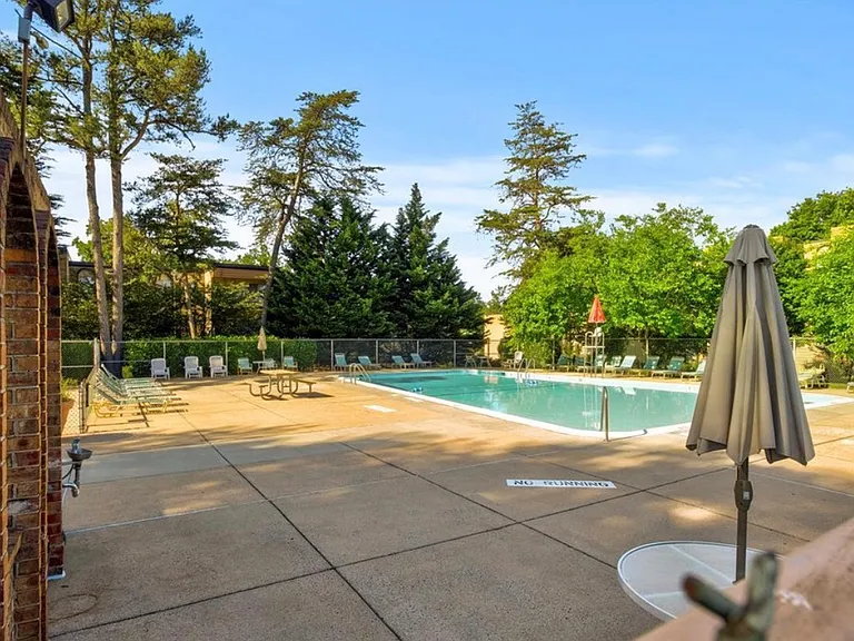 11903 Parklawn Dr #1 — Photo 9