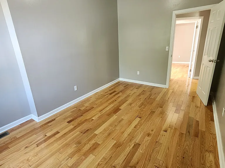 115 W 2nd Ave #A — Photo 14
