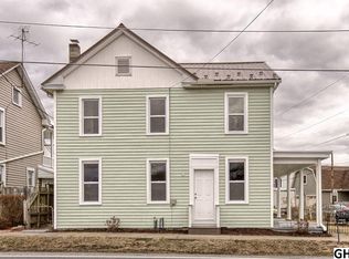 320 Walnut St, Boiling Springs, PA 17007