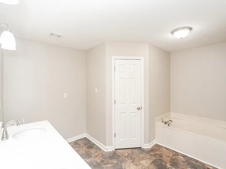 6708 Kentbrook Dr — Photo 14