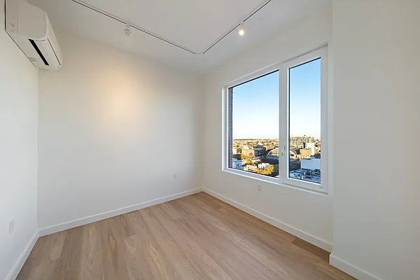 Rented by Carroll Development Leasing LLC | media 6